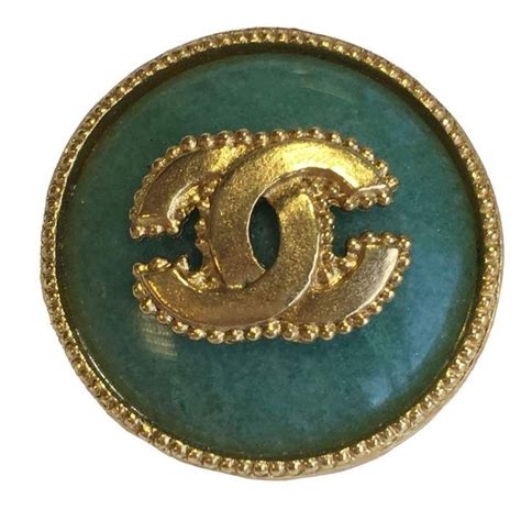 broche chanel vestiaire collective|women's chanel brooch.